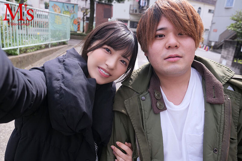 彼女、帰ってくる前にもう1回しちゃう？ 彼女が不在の数日間、非モテなボクは彼女の親友のあかりの誘惑に耐え切れず朝から晩まで何回も何回も中出しセックスしてしまった…。 根尾あかり - サンプル画像 - 8