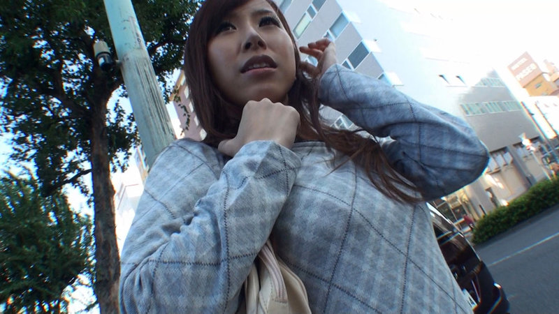 結婚5～6年目の人妻は欲求不満って本当！？敏感チクビの巨乳主婦ナンパ 全員生中出し12人4時間（2） - サンプル画像 - 7