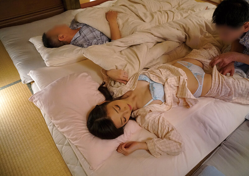 後妻業がバレた若妻は義理の息子の口止めに自らの肉体を捧ぐ - サンプル画像 - 4