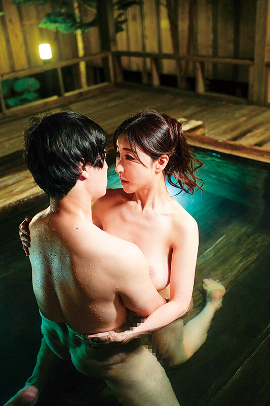 実は超どストライクだった母と混浴で二人きり…子供だからと油断して無防備に晒した裸体にギンギンに勃起した僕が犯した過ちの一部始終。4 - サンプル画像 - 21
