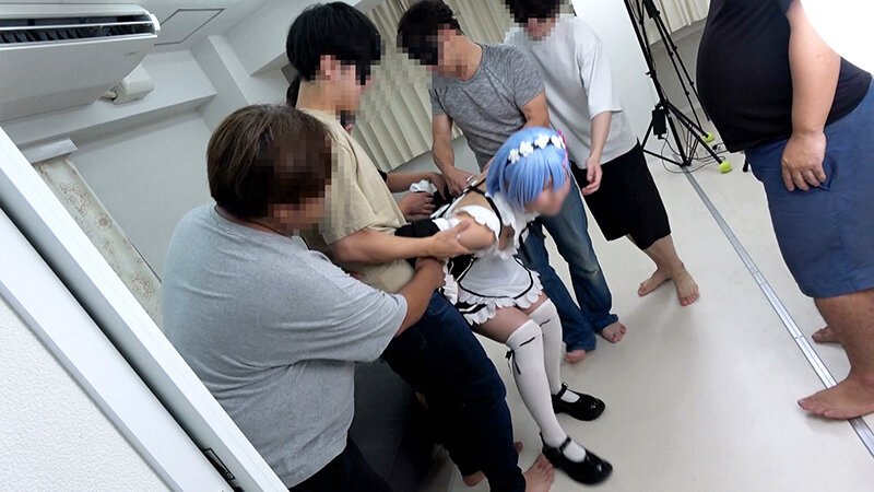 孕ませ特化 中出しザーメン18発 人生最大の超デカマラで腹ボコ制裁 上から目線でガチ高慢な美少女レイヤーがヨリ目発狂壮絶トランスでドM完堕ち 極限7P大乱交SEX - サンプル画像 - 6