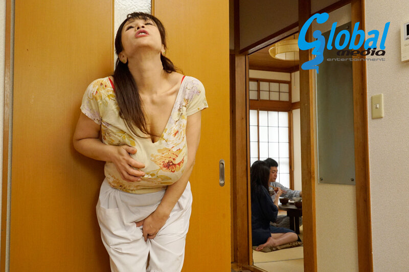 嫁の母と禁断性交 其の六拾七 妻よりもお義母さんの方がいいよ… 夢野まりあ - サンプル画像 - 4
