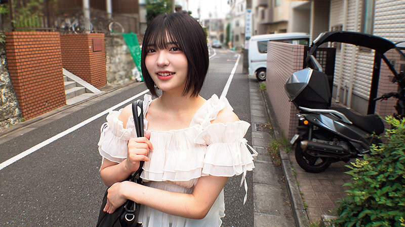 清楚でカワイイ国立女子大生が早漏童貞チ○ポをヌキヌキ暴発させまくる「いっぱい射精してくれてうれしい」ドピュドピュイッちゃう童貞ち●ちんを見つめる瞳がスケベに輝き「私が初めてでもイイの？」ミラクル神回祝筆おろし何回も中出しさせてくれる女神たちSP - サンプル画像 - 2