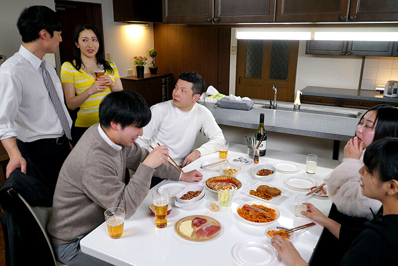 紳士淑女になった同級生たちの大人の不倫同窓会 懐かしい想い出のあの人にイヤというほどイカされて… 妃ひかり - サンプル画像 - 17