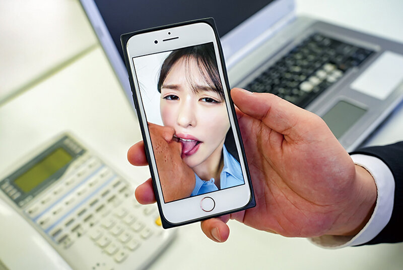 「性」上納された愛妻 取引先のお偉方に身体の隅々までしつこく何度もイジられ挿れられ性接待させられました… 黒島玲衣 - サンプル画像 - 12