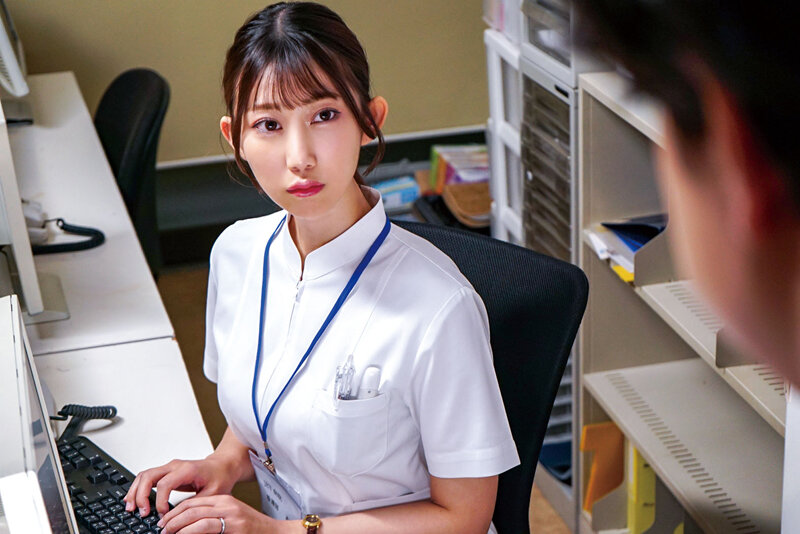 人妻看護師 背徳の巨根患者ねとられ回診ナースコール 春乃るる - サンプル画像 - 2
