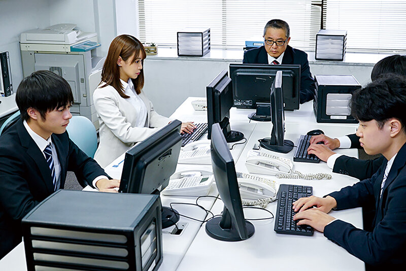 義母とのいびつな近親相姦 同族経営ファミリー企業で巻き起こる禁断のオフィス性交 蒼乃美月 - サンプル画像 - 2