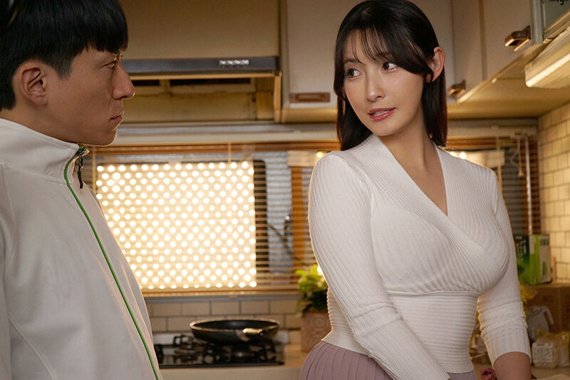 祖父と母さん 僕の大好きな憧れの母さんのカラダをスケベじじいが触っているんです… 森沢かな - サンプル画像 - 13