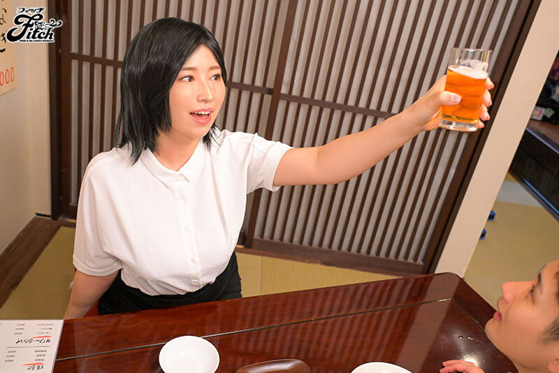 憧れの巨乳女上司とエッチな関係に… 実写版！会社のマドンナとラッキーでヤれた話 松本菜奈実 - サンプル画像 - 13