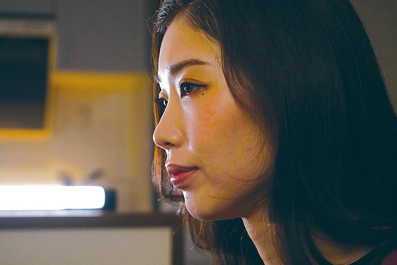 デカチン近親相姦 息子の硬くソリ返るズル剥けチ●ポにねとられた母 小松杏 - サンプル画像 - 18