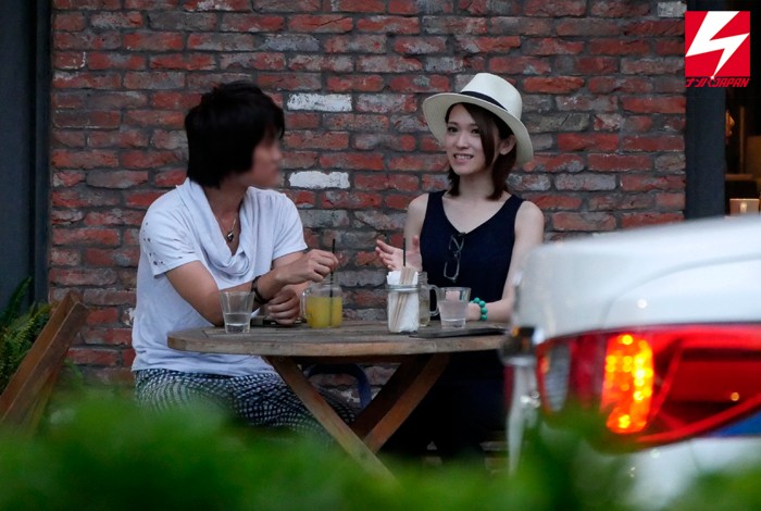 アマチュアバンドのヴォーカルがあまりに可愛くて…ナンパして付き合ってデートもSEXも盗撮しまくり。本人説得して映像作品化！AVデビューしてもらいました！ 椎名そら - サンプル画像 - 4