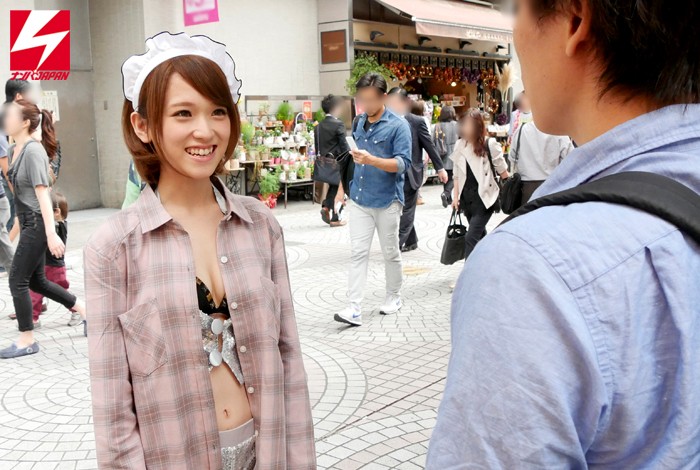 一般男性救済企画！椎名そらの素人お兄さんを逆ナンパ！ぎこちないけど風俗フルコースでおもてなしスペシャル！ - サンプル画像 - 1