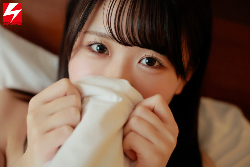 箱の中身はなんだろな？？でついてきた純朴女子大生に生チ○ポを見せつけたらデカチンに興奮しちゃったっぽいので… 恥ずかしがらせ赤面SEX ナマもしちゃった こなつ - サンプル画像 - 10