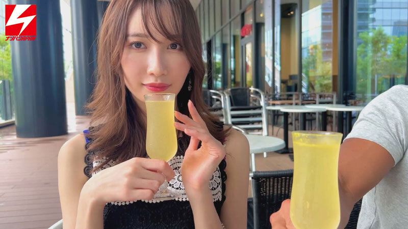 某高級ラウンジNo.1の超イイ女とハメたい シャンパンおろして高級ホテルに連れ込み生ハメ！ ほろ酔い絶倫グラインド騎乗位でチ●ポ空っぽになるまで朝までヤリまくり連続中出し そら - サンプル画像 - 1