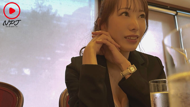 中出し連発！！＆ごっくん連発！！ 「脱いでくれたら入会するよ。」 マルチ勧誘の女ホテルに連れ込んで生ハメカウンター喰らわせてヤッた 。 勧誘女:みづき。 - サンプル画像 - 1