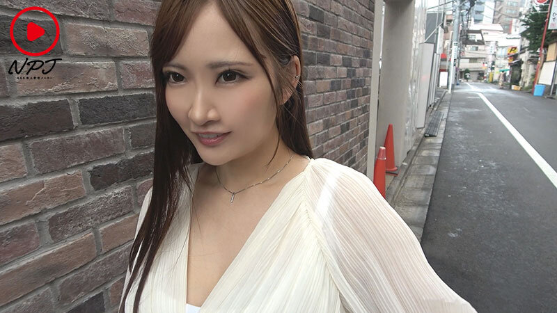 中出し＆ごっくん マッチングアプリでゲット！！ 出会って超速ホテルIN即ハメ！美人妻は即効型の都合のイイ絶倫タダマンビッチだった。 絶倫妻:れいなさん。 - サンプル画像 - 1