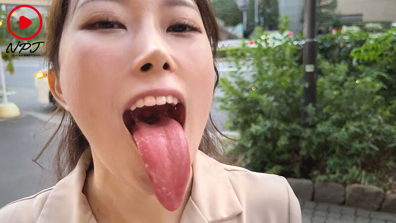 フォロワー7.5万人！！裏垢で承認欲求を満たす長舌フェラ自慢ガールとオフパコ大成功！ リアルではごっくんも好きなアナコンダ女子だったので11発ザーメン丸飲みAV発売！ ありさ - サンプル画像 - 5