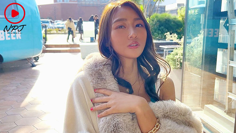 イ○スタで見つけた筋トレお姉さんは超超超超性欲強めでチ○ポバッキバキ即SEXが大好き！！ 「＃筋トレ好きと繋がりたい」と載せている女子はすぐヤレる！？承認欲求も性欲も強すぎるからDMアタック大成功！！ - サンプル画像 - 1