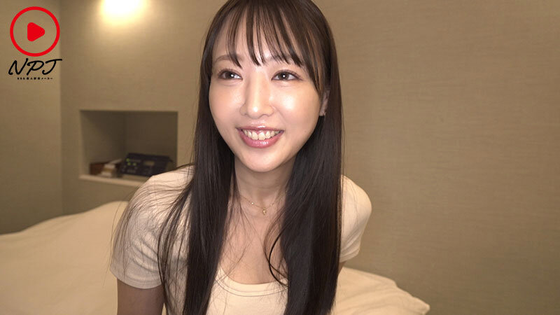 ナンパしたAV大好き激カワお姉さんはまさかのガチグラビアアイドルだった！？抜群の美貌とスタイル！ハンパない性欲とセックスポテンシャル！ダメ元で口説いたらその場でグラビア引退！そのままAVデビュー！ 葉月まゆ - サンプル画像 - 4