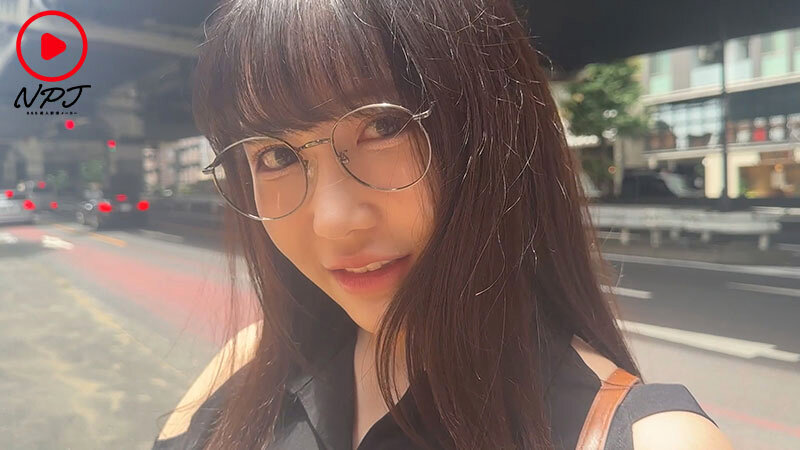 【個撮】 担当ホストに貢ぎたくて、個撮に応募してきた裏垢女子。 「金額次第で何でも…」 撮影始めたら変態娘で理性は薄れSEX没入。 【許可済み販売】 - サンプル画像 - 1