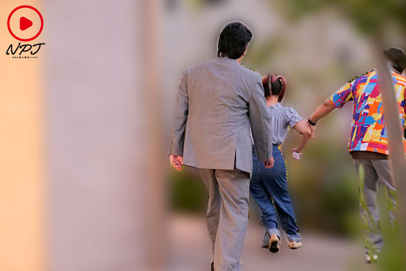 悪徳メンエス店長の芋づる式懲らしめ動画Vol.3 店から100万前借りして飛んだホス狂女しおん、アウト。 - サンプル画像 - 3