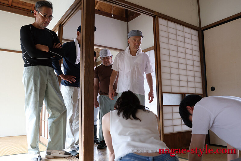 投稿実話 妻がまわされた25 ～村人を激怒させた夫婦の悲劇～ 香椎佳穂 - サンプル画像 - 16