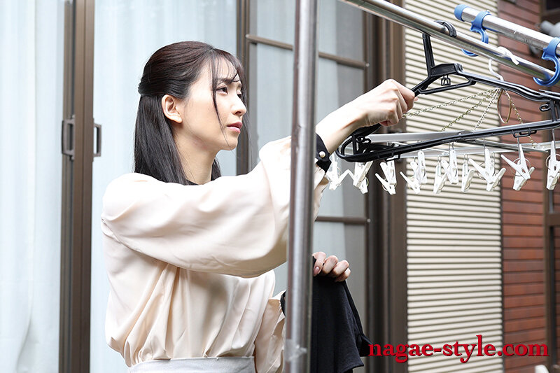 夫以外の男に抱かれる悦び ふしだらで美しい妻の肉体 鈴木真夕 - サンプル画像 - 21
