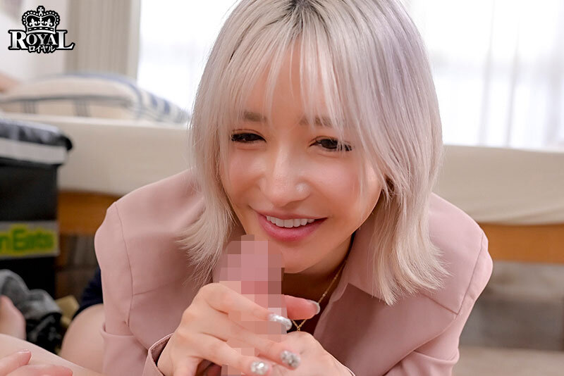 俺だけを愛し尽くさせていた妻は、貧弱そうなただのブス男と不倫セックスしていた。 百永さりな - サンプル画像 - 11