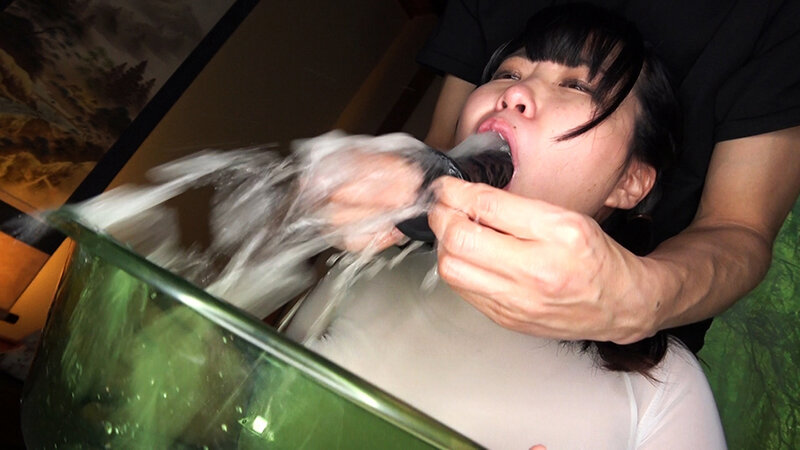 肉乳ゲロ少女の膣出しバイト 橘ひなみ - サンプル画像 - 15