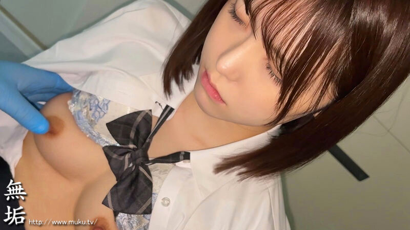 とある女子校で毎年行われる恒例行事 女子校限定おっぱい健康診断 乳輪・柔らかさ・感度…女性器の具合もじっくりセクハラ観察 - サンプル画像 - 6