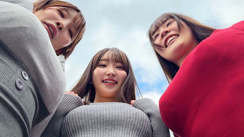 突撃乱パ！ 美乳＆巨乳お姉さん達が集まる素人乱交裏垢界隈と接近！エロ過ぎる乱交中出しパーティ大混戦！ - サンプル画像 - 1