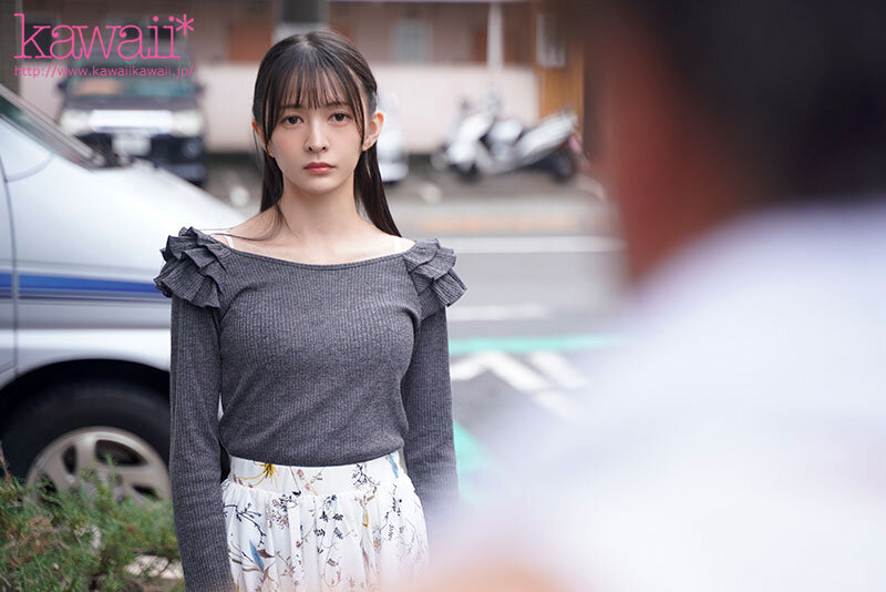 不愛想な隣人女子大生が、廊下で無愛想にパンツを見せつけてきますが…ムラムラしてんの？ 幸村泉希 - サンプル画像 - 2