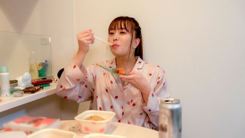 女子宅お泊まりドキュメント Gカップ大潮吹き人妻 広瀬結香ちゃんのお家でゴムなし1泊彼氏気分 広瀬結香 - サンプル画像 - 11