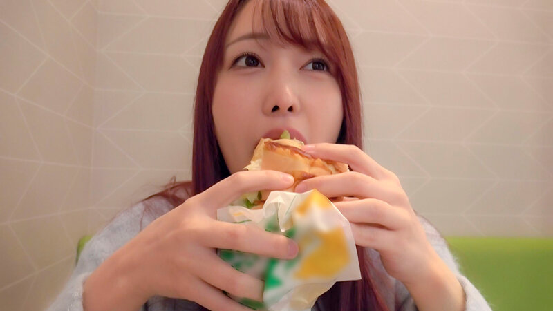 中出し部屋呑みドキュメント 可愛さと美しさの黄金比 弥生みづき - サンプル画像 - 2