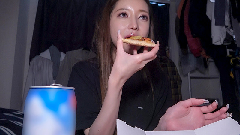 新人部屋呑みドキュメント クールなスレンダー超絶新人美女 羽咲美亜 - サンプル画像 - 10