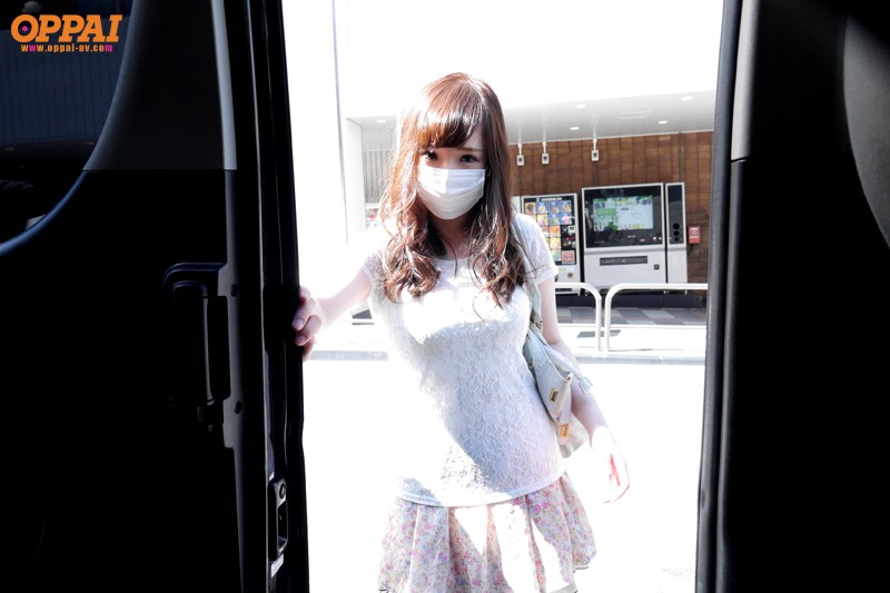 現役爆乳アイドルがワケありでAVデビュー！！ - サンプル画像 - 2