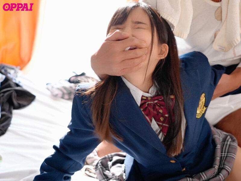 隣家のゴミ部屋へ苦情を言ったらコドおじが性欲モンスター化！異臭の中で絶対に逃がさない抜かずの孕ませ絶倫ホールド中出し 楪カレン - サンプル画像 - 3