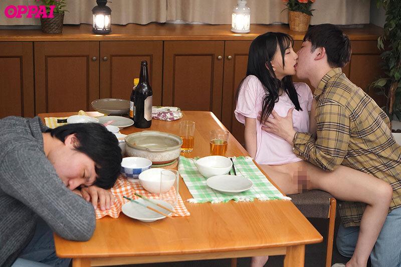 20年来の親友を裏切ってあいつの彼女とコンドームを使いきっても尚、生ハメでヤリまくってしまった… 楪カレン - サンプル画像 - 5