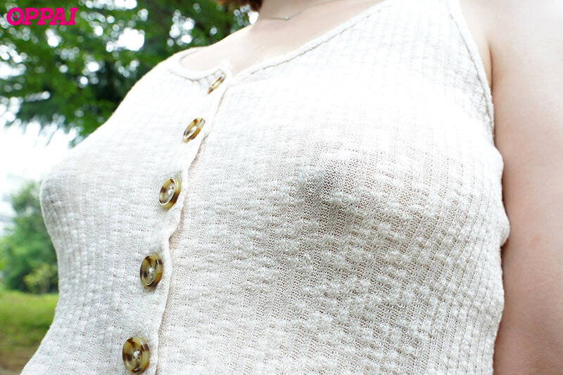 ノーブラ散歩IN新宿 胸を見てる人に声かけてみました上は脱がずに下だけ脱いでノーブラ即ハメ性交 - サンプル画像 - 11