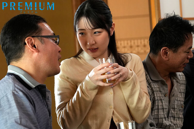 町内会中出しNTR ド田舎で女を抱くことしかヤルことがないオヤジ達に何度も廻された細身巨乳人妻のワタシ…。 小松空 - サンプル画像 - 3
