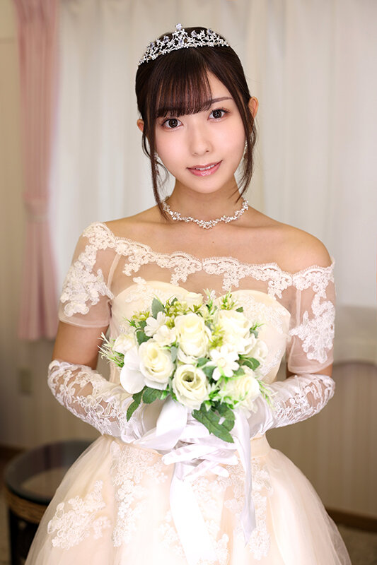 明日には人妻になる結婚前夜の元ヤリマンを緊急突撃！！チ〇ポの扱いが上手なエロテク花嫁が、男遊びを繰り返していた頃を思い出し何度もビクビク絶頂…祝福ムードの裏側、ウェディングドレスで行われた生ハメ浮気SEXを完全収録 - サンプル画像 - 1