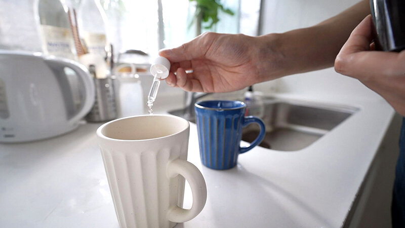 厳格な家庭で抑圧されて育った一人娘が潮を吹き乱しながらハメまくる 媚薬漬け開運占術 藤田こずえ - サンプル画像 - 13