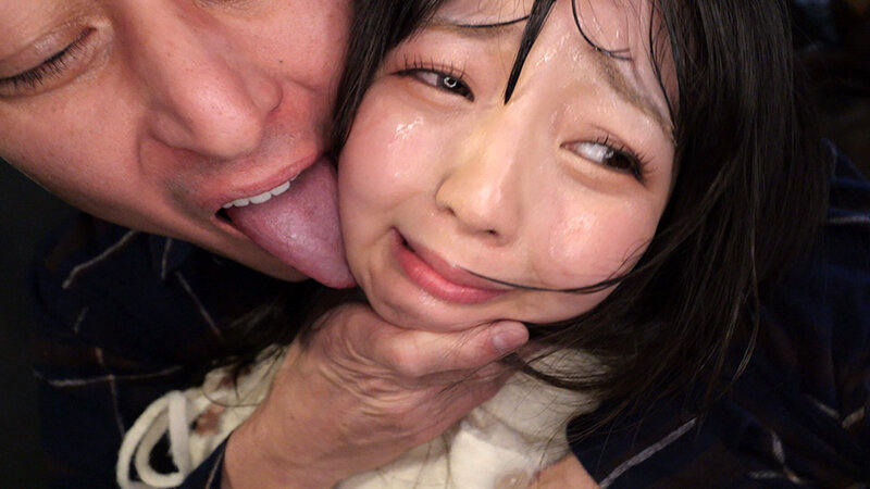 顔面白濁レ●プ 顔さえ触れることの出来なかったパパ活女子の秘密を知り、今では顔面に精子を塗りたくっています。 泉りおん - サンプル画像 - 4