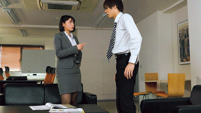 気は強いのに乳首最弱 大嫌いな女上司の乳首つねり上げたら理性がぶっ飛び仰け反り潮吹き大絶頂！！ 九井スナオ - サンプル画像 - 2