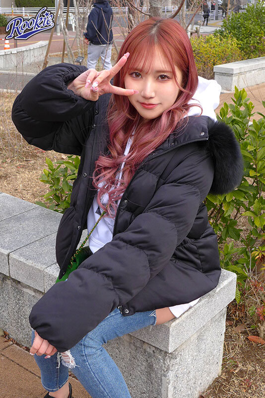 白ギャル界最高傑作のAV女優斎藤あみりはエロ漫画みてオナニーするギャップ萌え地味オタクこう見えて超敏感ビクビクイクイク変態ちゃん - サンプル画像 - 4