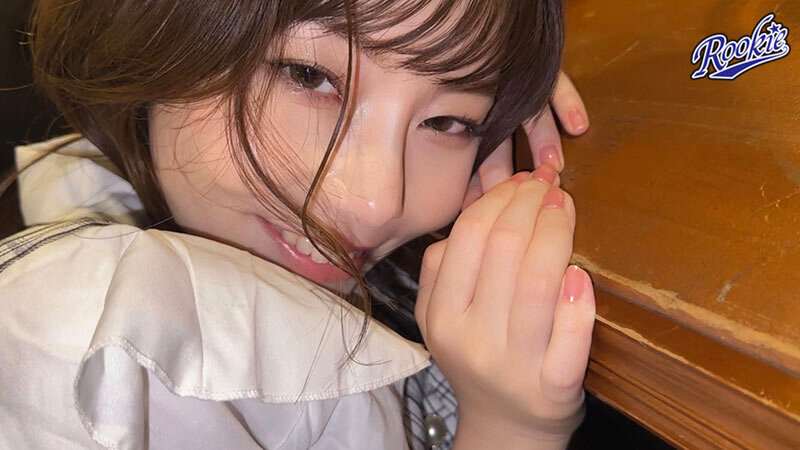 性欲溢れたコンビニバイト彼女は客がいるのにバイトテロ密会＆時短エロ奉仕でザーメンぶっこ抜き！！仕事終わりも変態オマ●コフル稼働でハメまくる24時間ド発情営業。 秋元さちか - サンプル画像 - 8