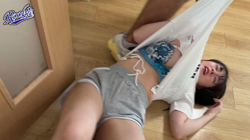 電車で毎日見かけるカワイイあの子を粘着ストーキング！電車痴●！睡眠姦！自宅襲撃！の鬼畜オンパレード 桜庭ももな - サンプル画像 - 12