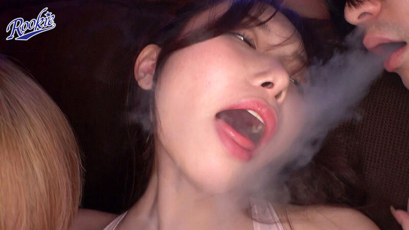 新・世界一媚薬でキマる変態女のトランス失禁キメセク大絶頂FUCK！！ 響蓮 - サンプル画像 - 1
