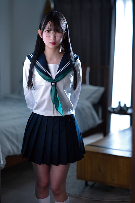 年齢の割に体の発育が遅い女子校生が未知の快楽に全身を震わせてアクメする媚薬漬け成長促進 南日菜乃 - サンプル画像 - 1