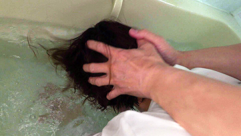 今からこの一家全員レ●プします 荒●区日●里 - サンプル画像 - 3